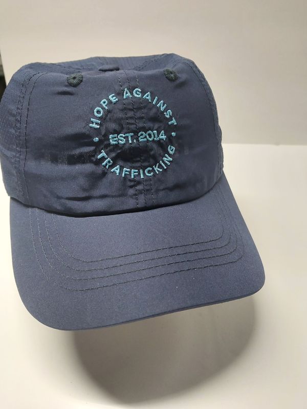 Cap Navy Logo