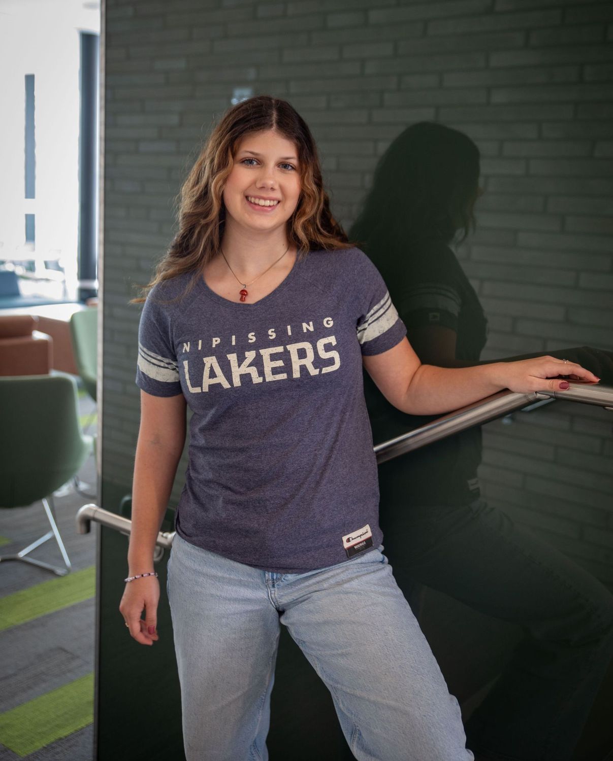 Women's V-Neck Lakers Tee