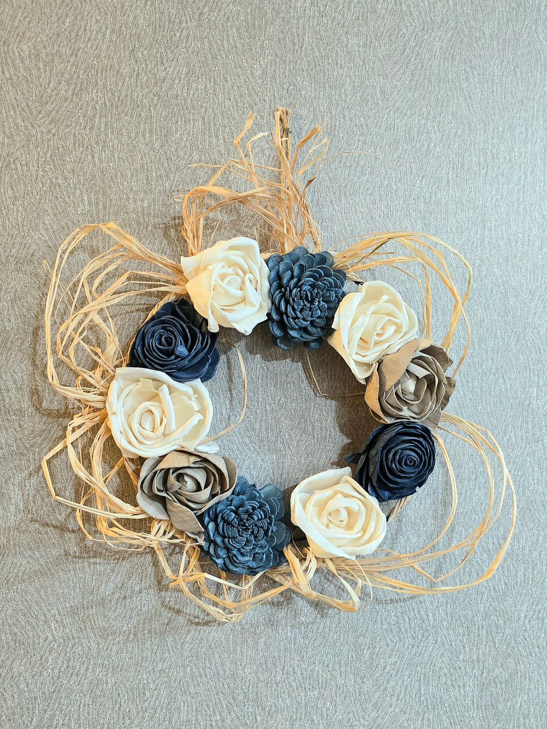Rustic door wreath with Sola wood flowers and raffia
Eco-friendly natural flower wreath for home decor