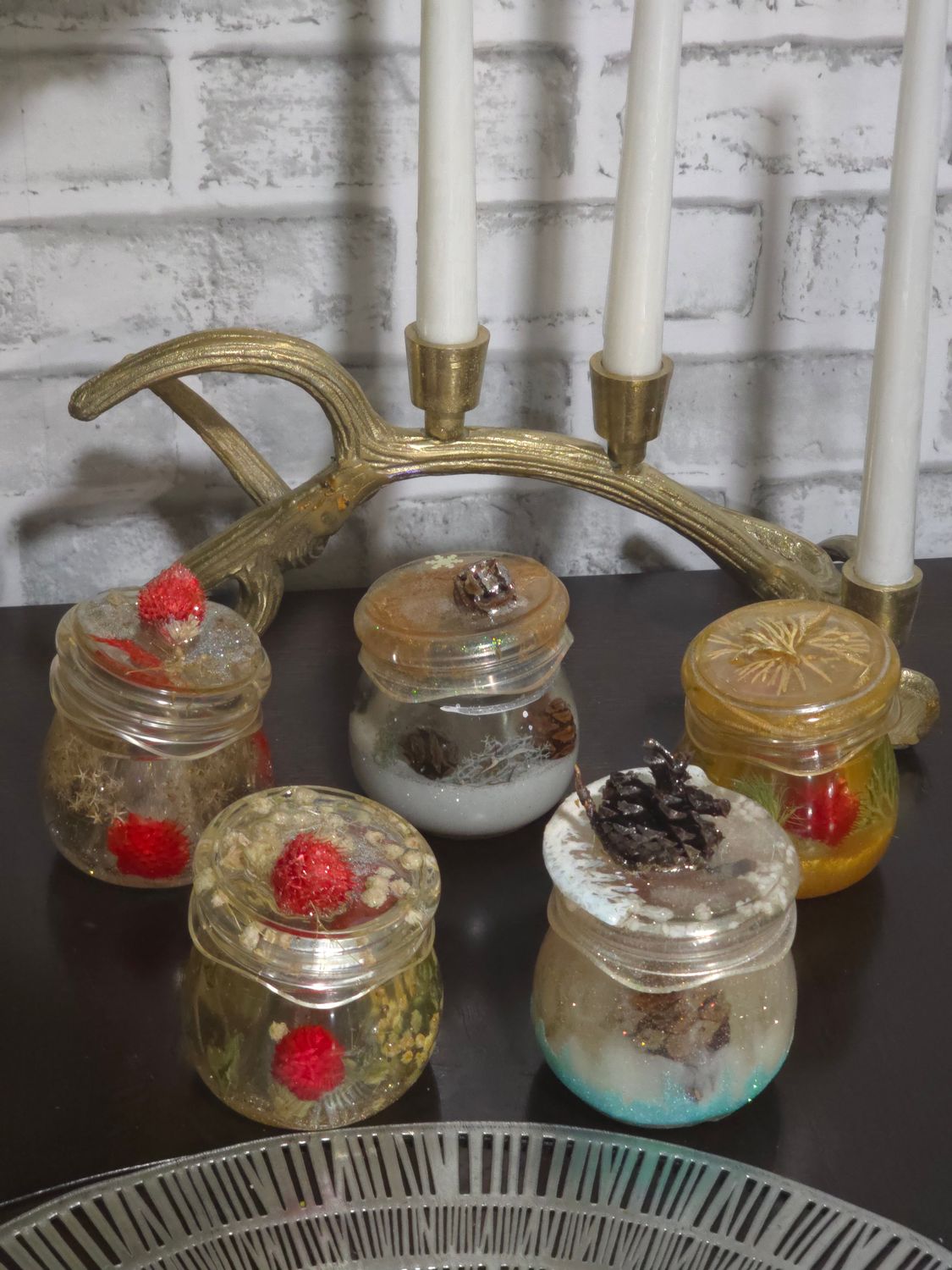 Holiday Keepsake Jar with Real Flowers & Pinecones – Handmade Resin Memory Gift