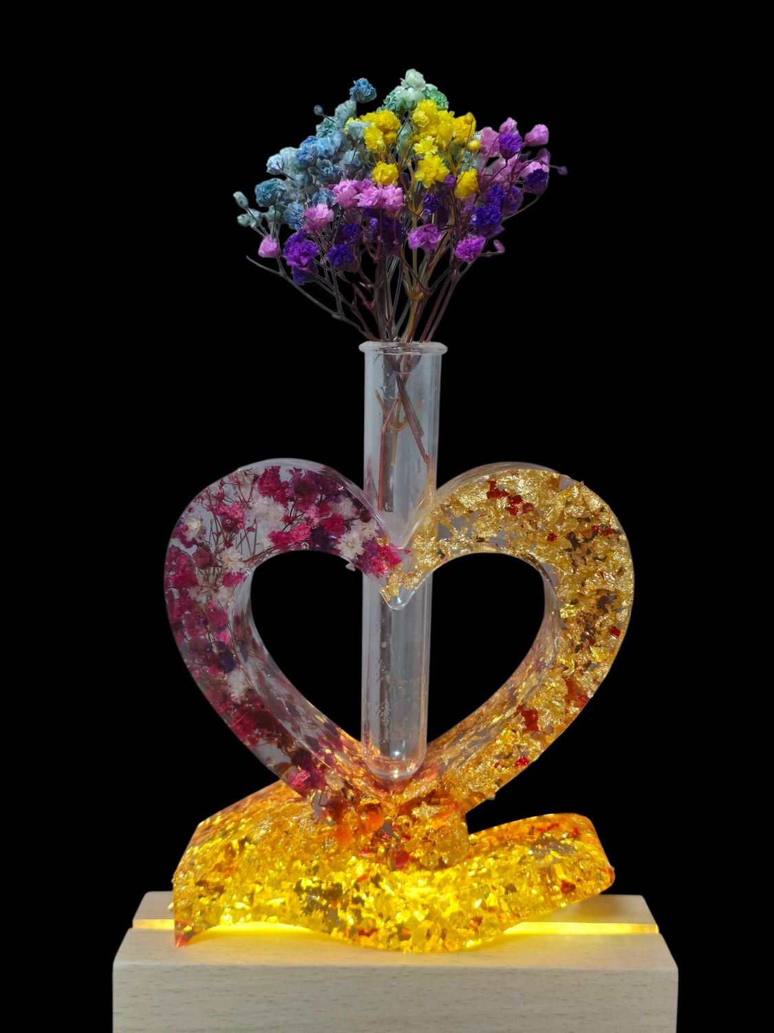 Heart-Shaped Resin Vase with Real Flowers and Gold Heart-Shaped Resin Vase with Gold & Real Flowers