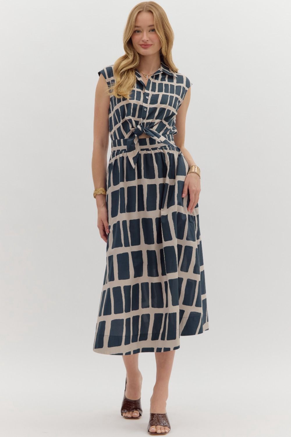 Abstract print sleeveless midi
