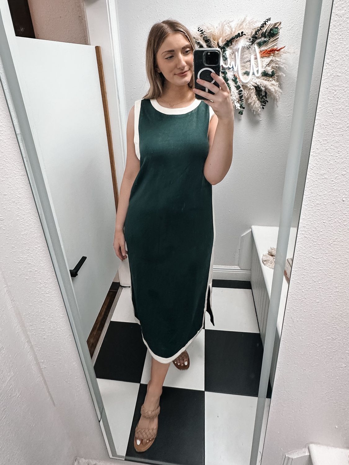 Solid sleeveless midi