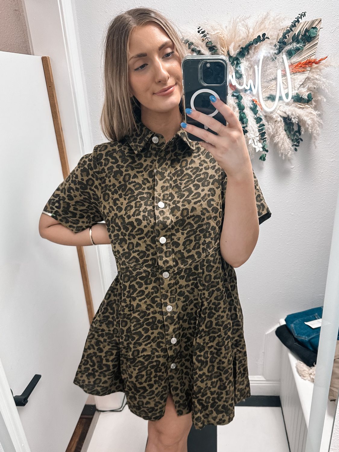 Leopard print short sleeve mini