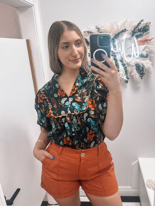 Solid high waist pleated rolled cuff hem pintuck shorts