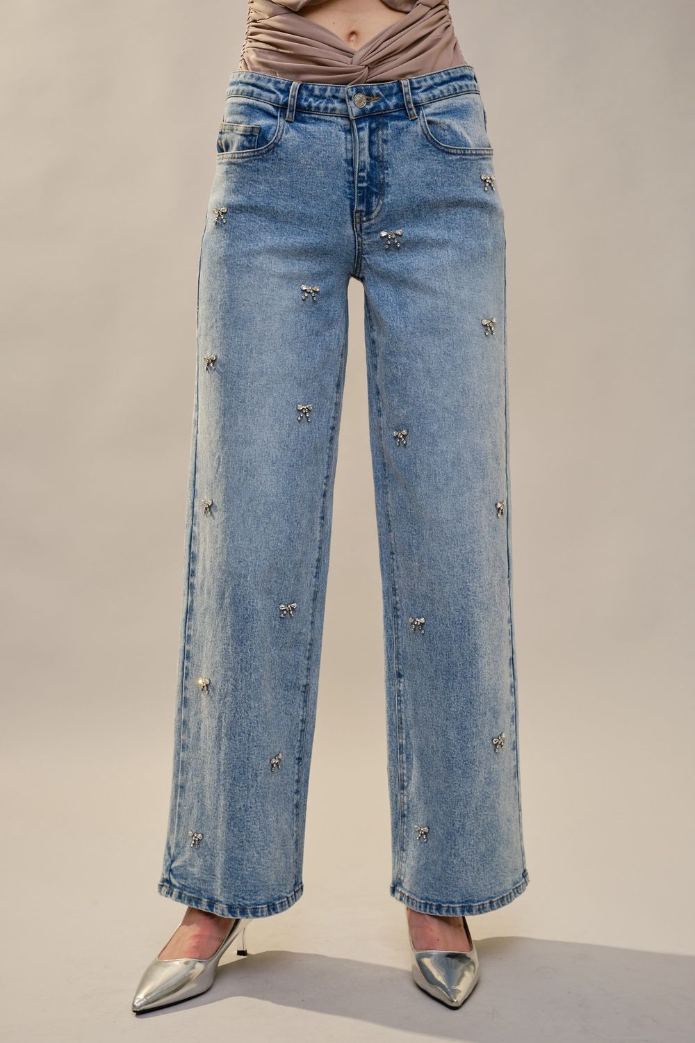 Bow Embellished Straight Leg Jeans