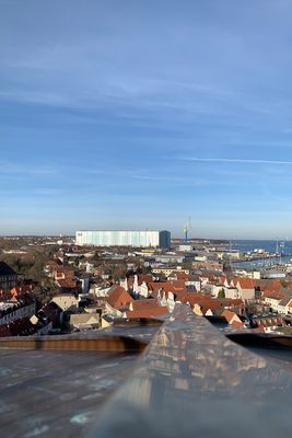 Foto-Druck auf Leinwand - Hansestadt Wismar - Slow Walking One