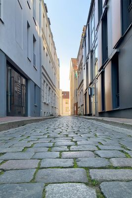 Foto-Druck auf Leinwand - Hansestadt Wismar - Slow Walking Six