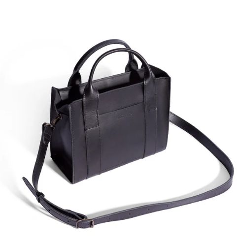 Antelo Noa East - West Medium Crossbody Shopper Antelo Noa East - West Medium Crossbody Shopper, Colour: Black