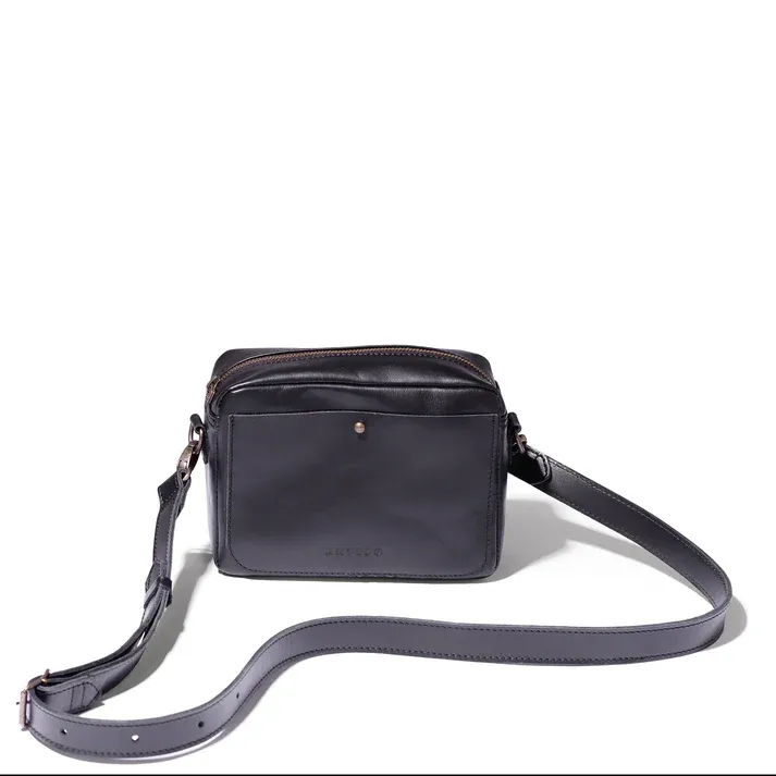 Antelo Nixie Leather Camera Crossbody