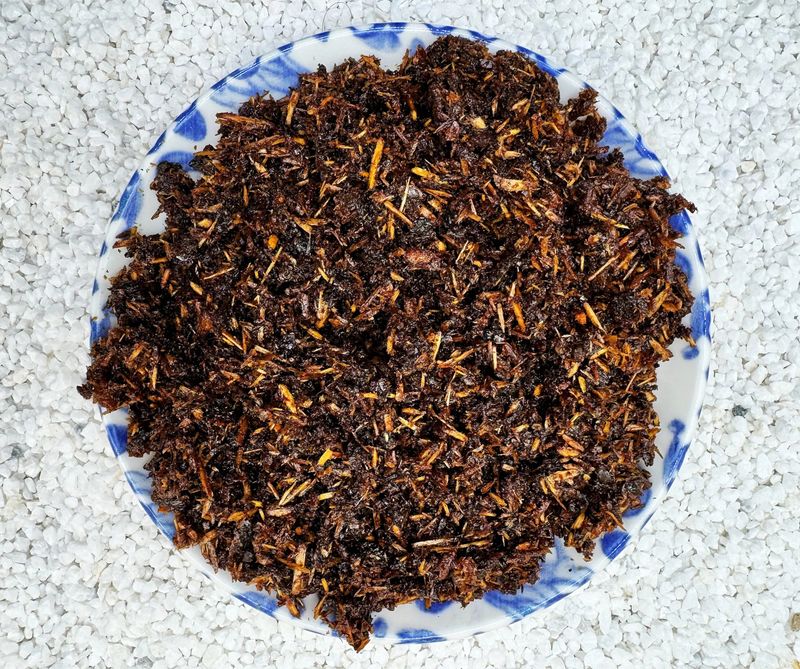 Naturalne kadzidło z drzewa sandałowego do okadzania