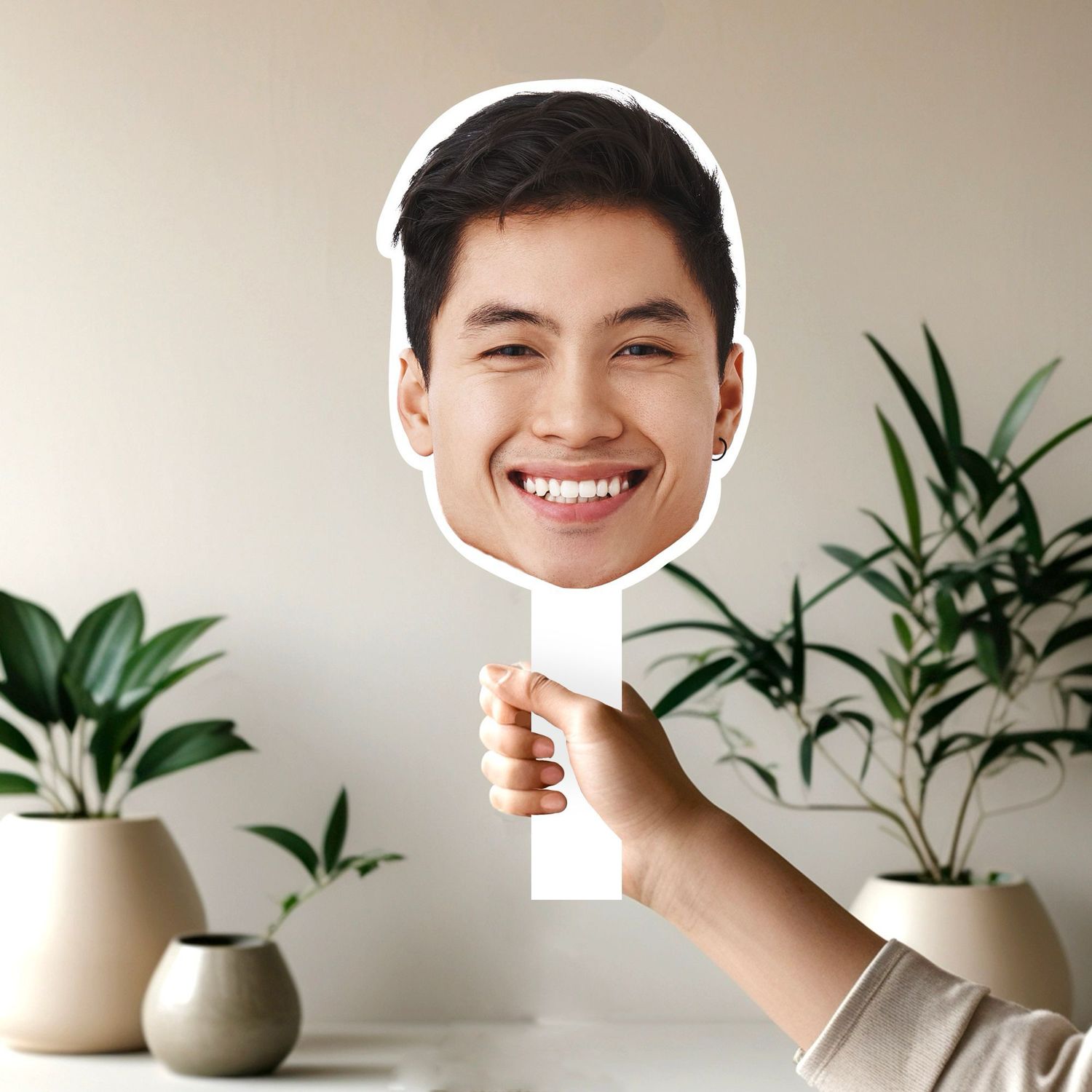Promo Hand Cutouts – Custom Printed Sintra with Handle