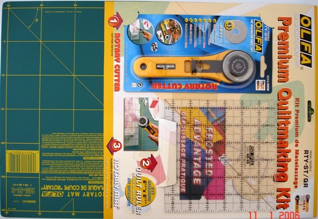OLFA QUILTING KIT WITH ROTARY CUTTER&amp;RULE &amp; MAT
