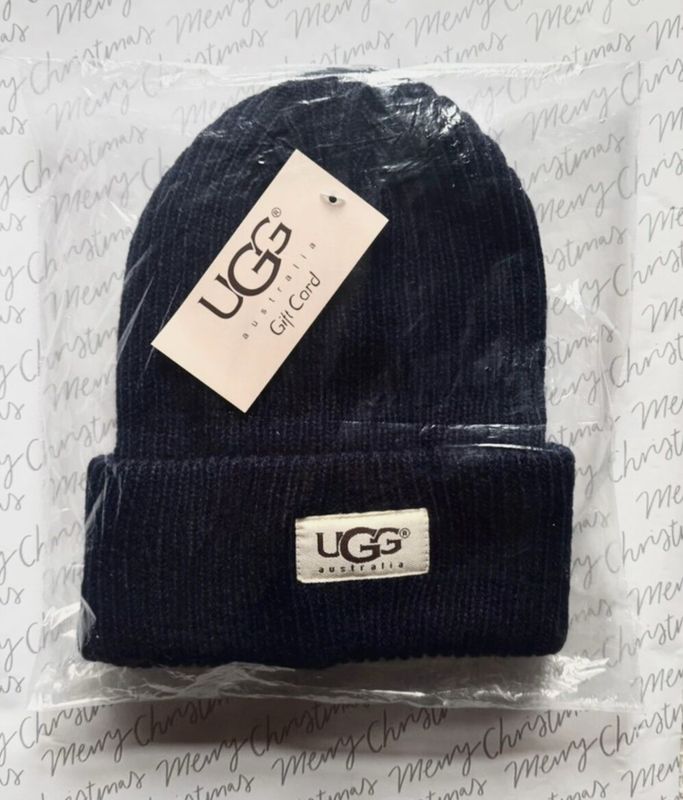UGG Beanie - Black