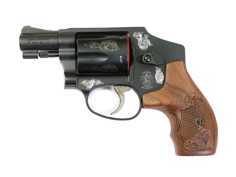 Smith & Wesson M442-1 Engraved Revolver .38 Spl +P #DNM0693