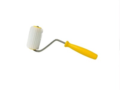 Uncapping Needle Roller