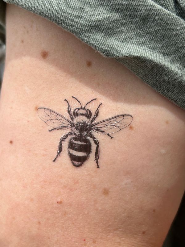 Temporary Honey Bee Tattoo