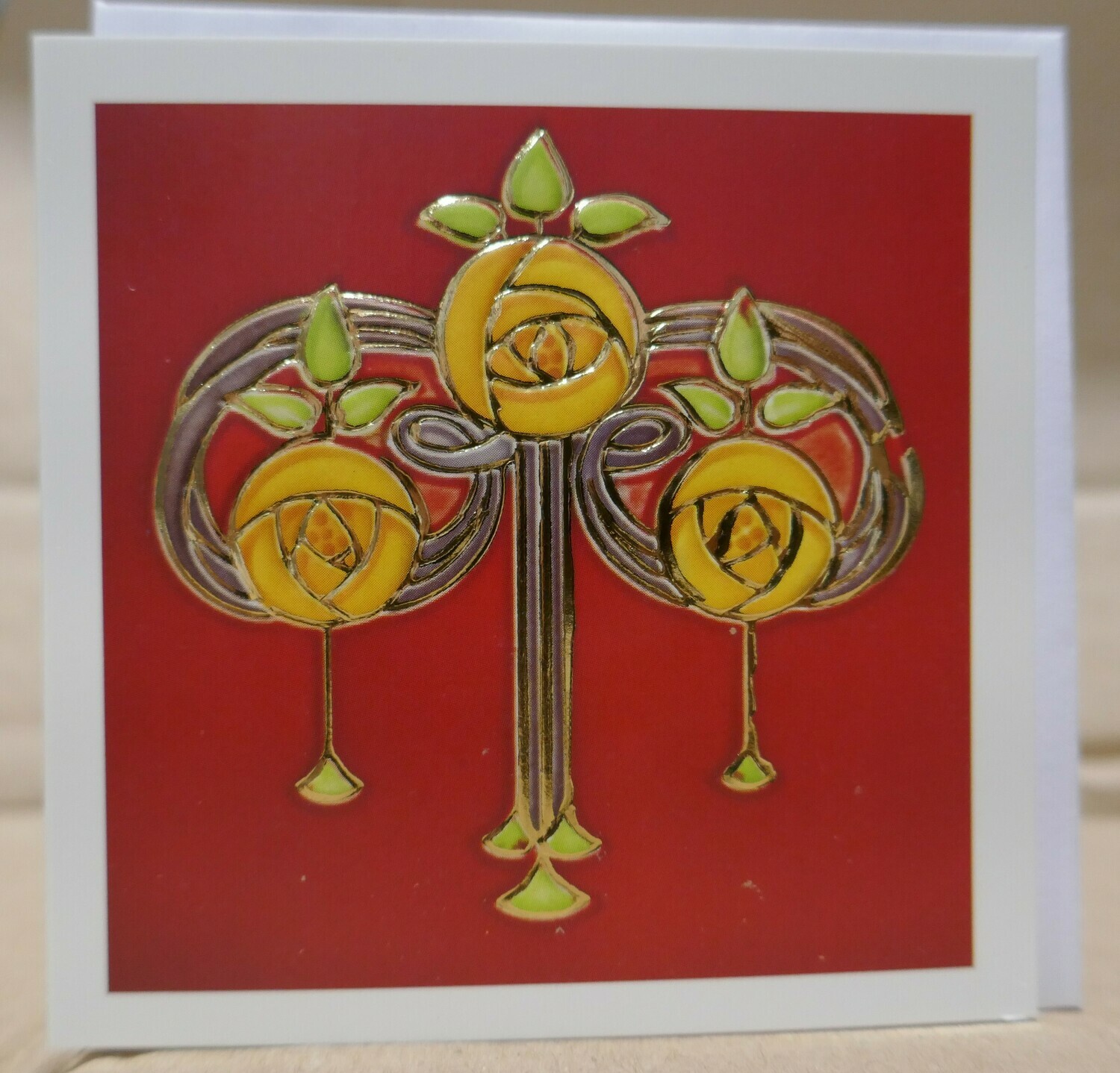 Art Nouveau - 3 Yellow roses on red background