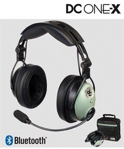 Opgevouwen David Clark ONE-X ANR headset in bijgeleverde draagtas