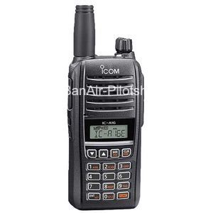 ICOM IC-A16E luchtvaartportofoon met Bluetooth, 6 watt zendvermogen en bijgeleverde accessoires zoals lader, accu en antenne.