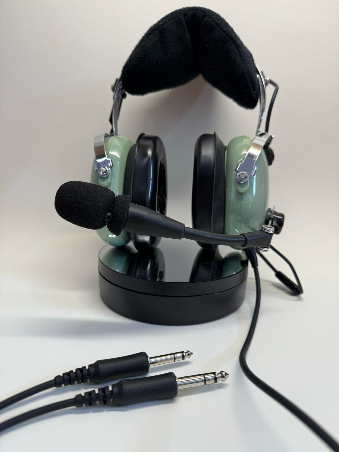 David Clark H10-76A GA Conversion aviation headset with gel ear seals – BanAirPilotShop.com