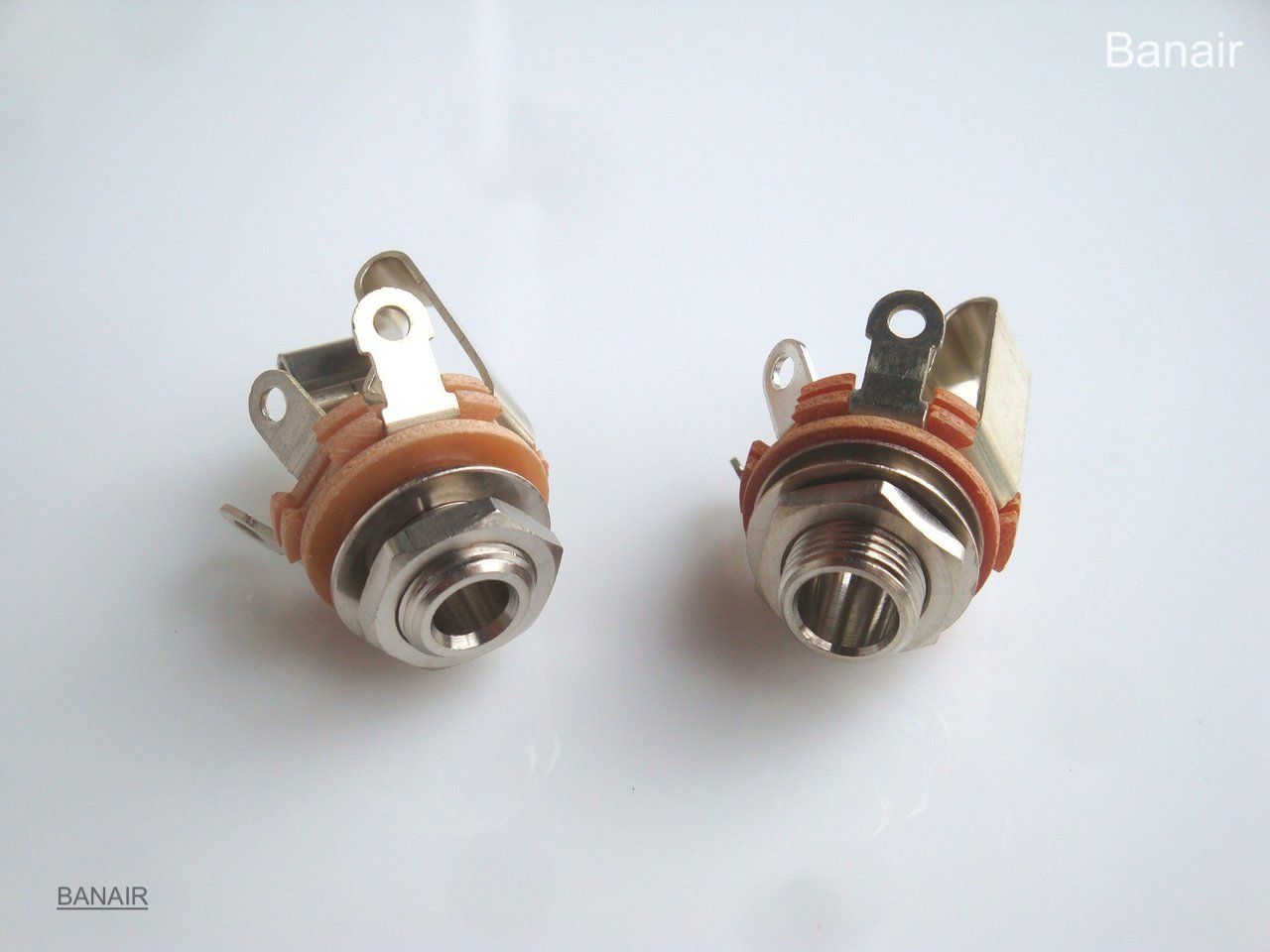Panel Mount Socket JJ033 / JJ034