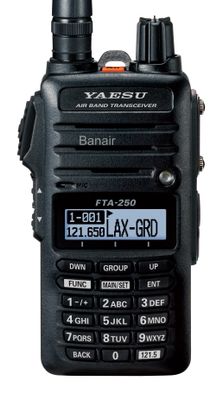 Yaesu FTA-250L airband transceiver – compact aviation radio