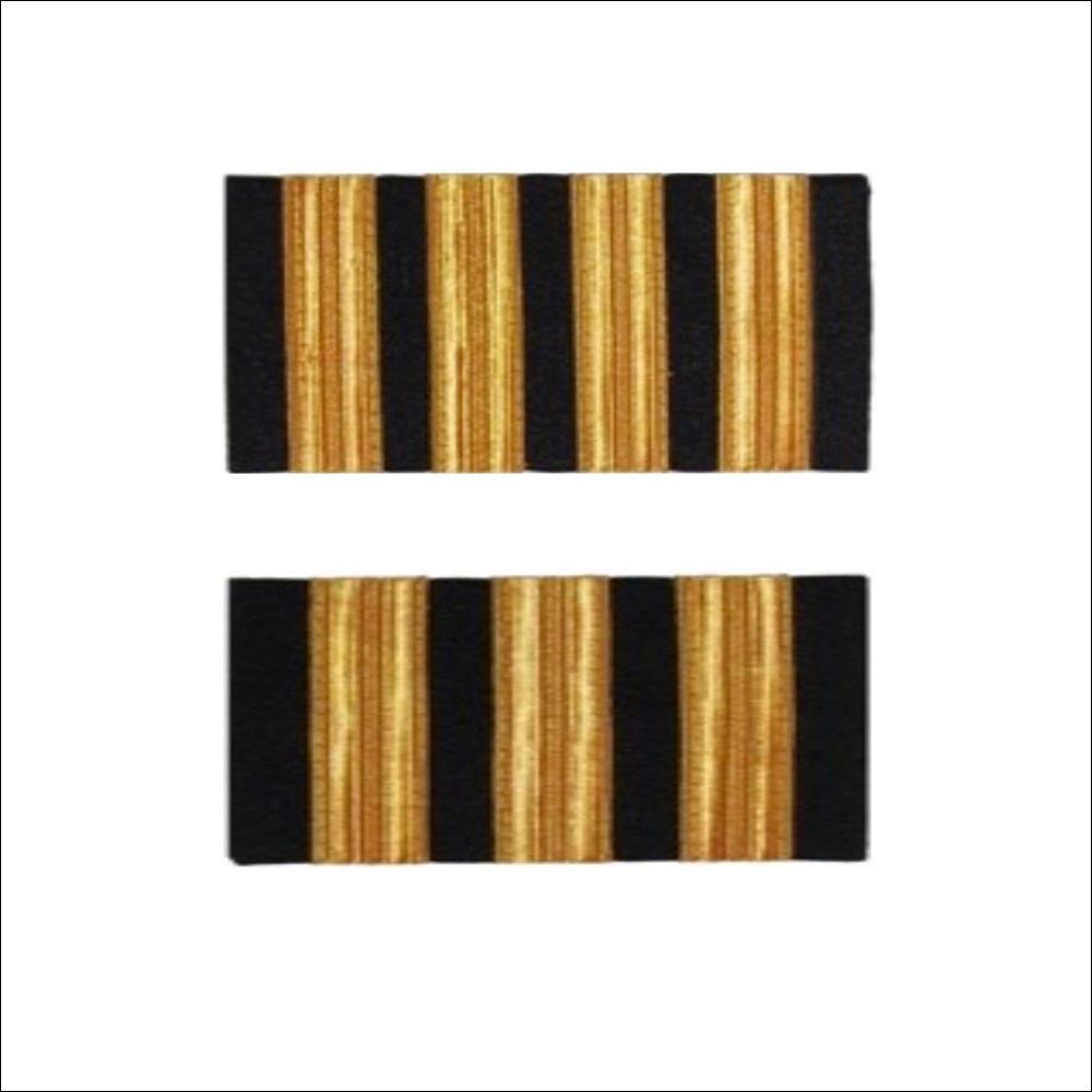 Premium epaulettes black with gold stripes – Co-Pilot or Captain