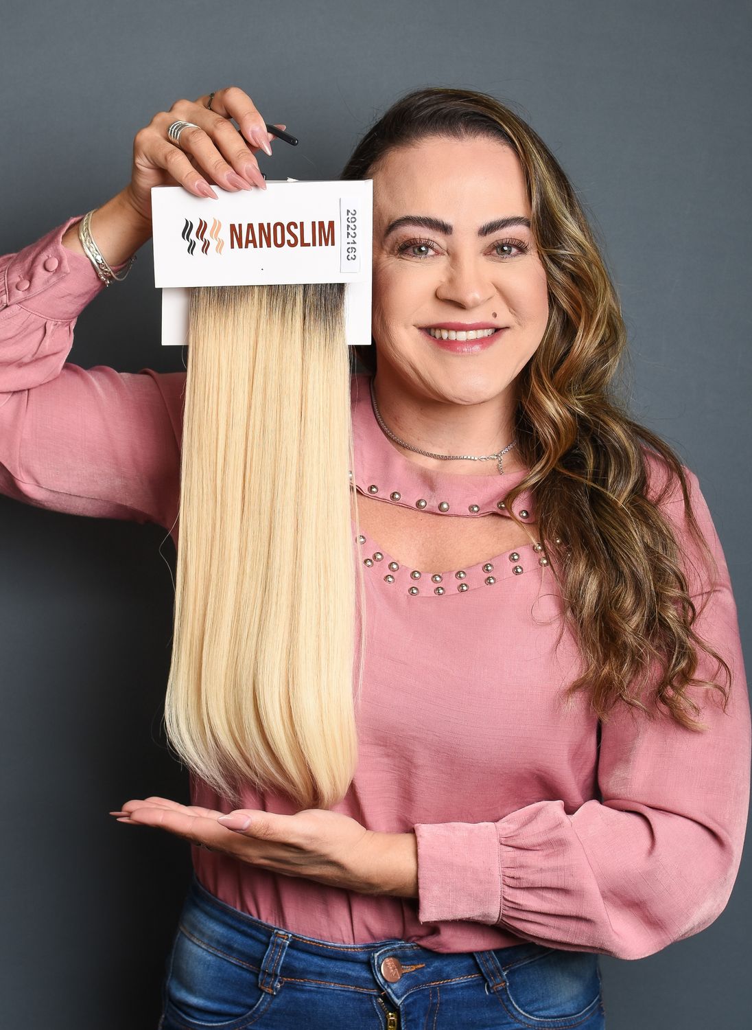 ​2922163 - Blonde Hair (Smoky Root)