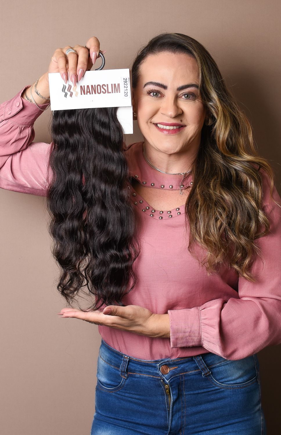​2922120 - Natural Brown Brazilian Wavy Hair