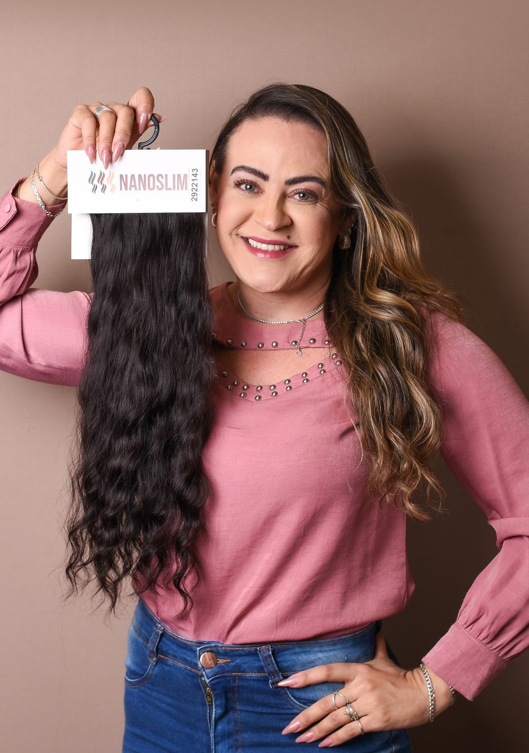 ​2922143 - Natural Brown Brazilian Wavy Hair