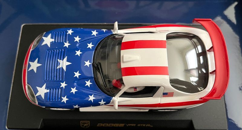 A202 Fly Dodge Viper GTS-R USA Relief Fund Special Edition