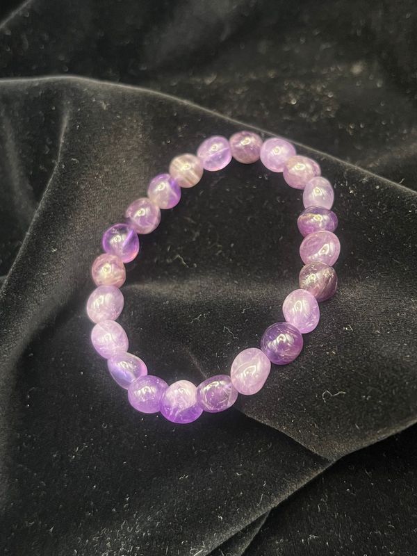 Amethyst Armband – Klarheit, Schutz und spirituelle Tiefe Amethyst Armband – Klarheit, Schutz und spirituelle Tiefe