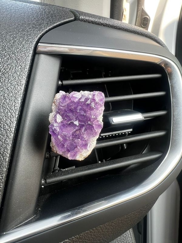 ​Amethyst Autolüftungsstecker – Schutz & innere Klarheit auf all deinen Wegen