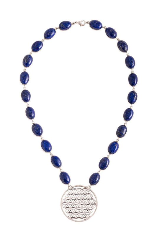 Lapislazuli-Collier mit Blume des Lebens – Erkenne deine innere Wahrheit Lapislazuli-Collier mit Blume des Lebens – Erkenne deine innere Wahrheit