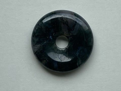 Moosachat Donut 40 mm – Wachstum & Verbindung zur Natur
