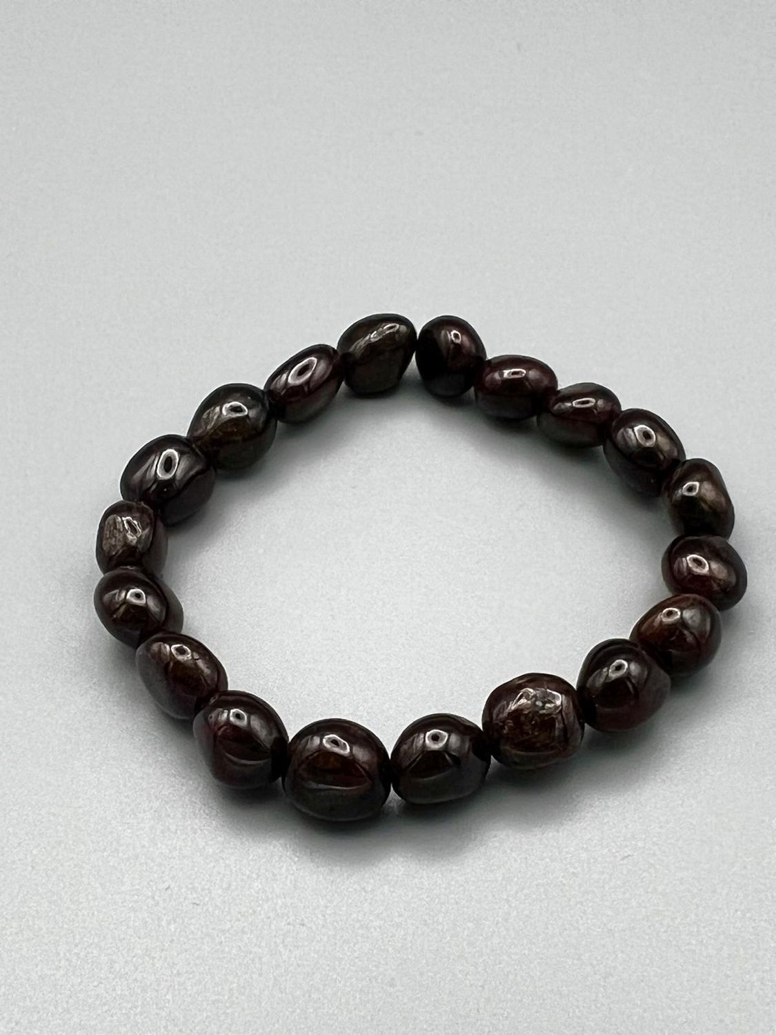 Granat-Armband – Leidenschaft und innere Stärke