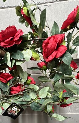 Red Rose Garland - 1.8m 29heads