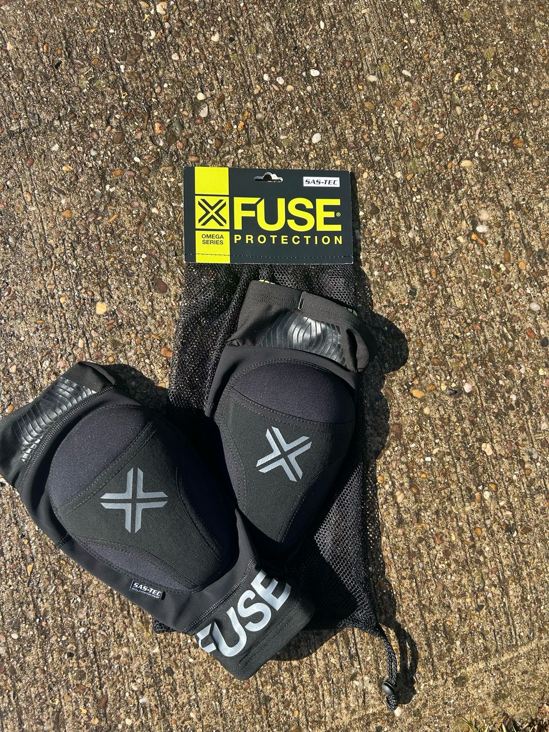 Fuse Omega Knee Pads