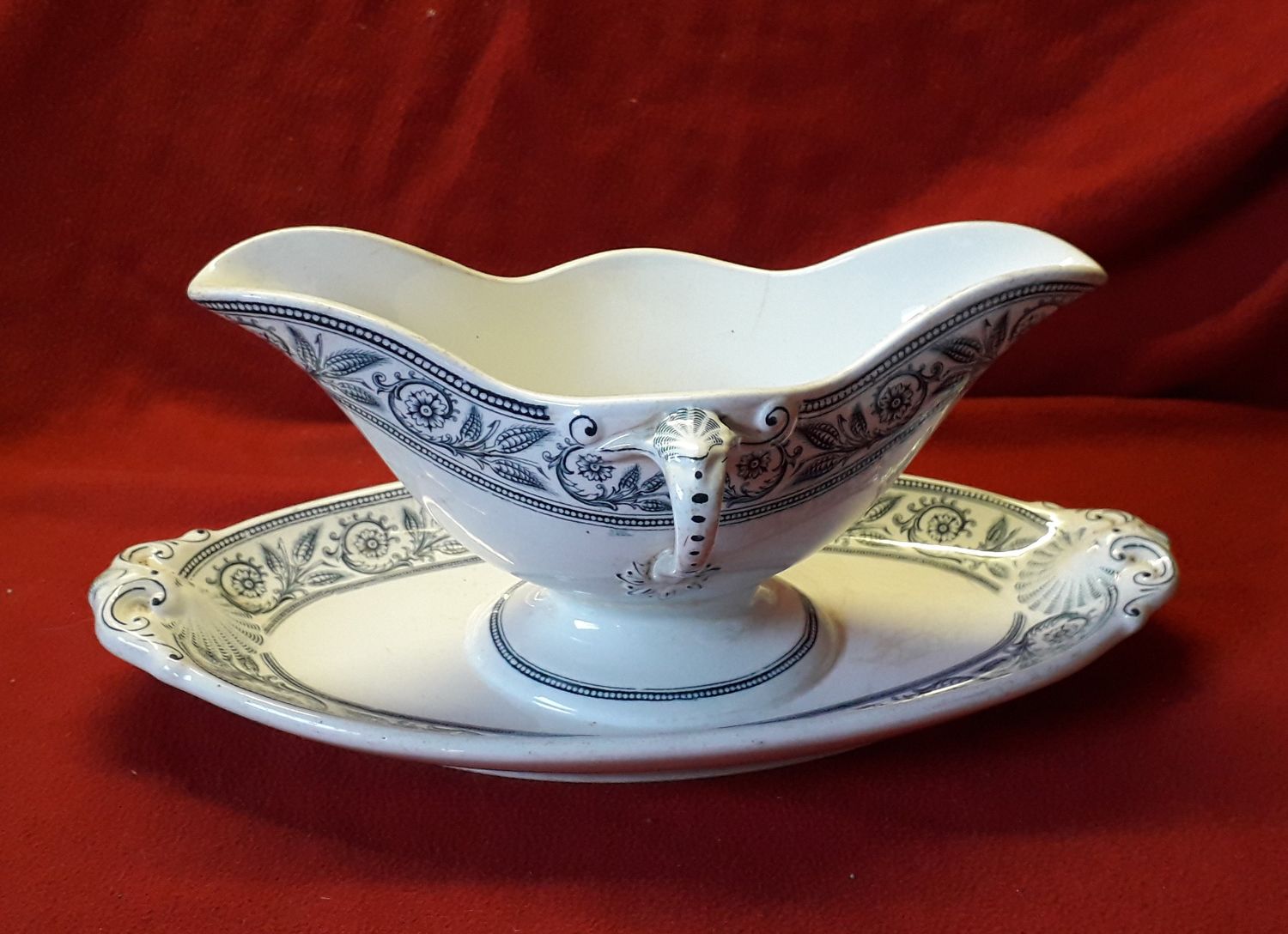 Villeroy&amp;Boch  sosjerka UNIKAT  1874 - 1909  model ELLA