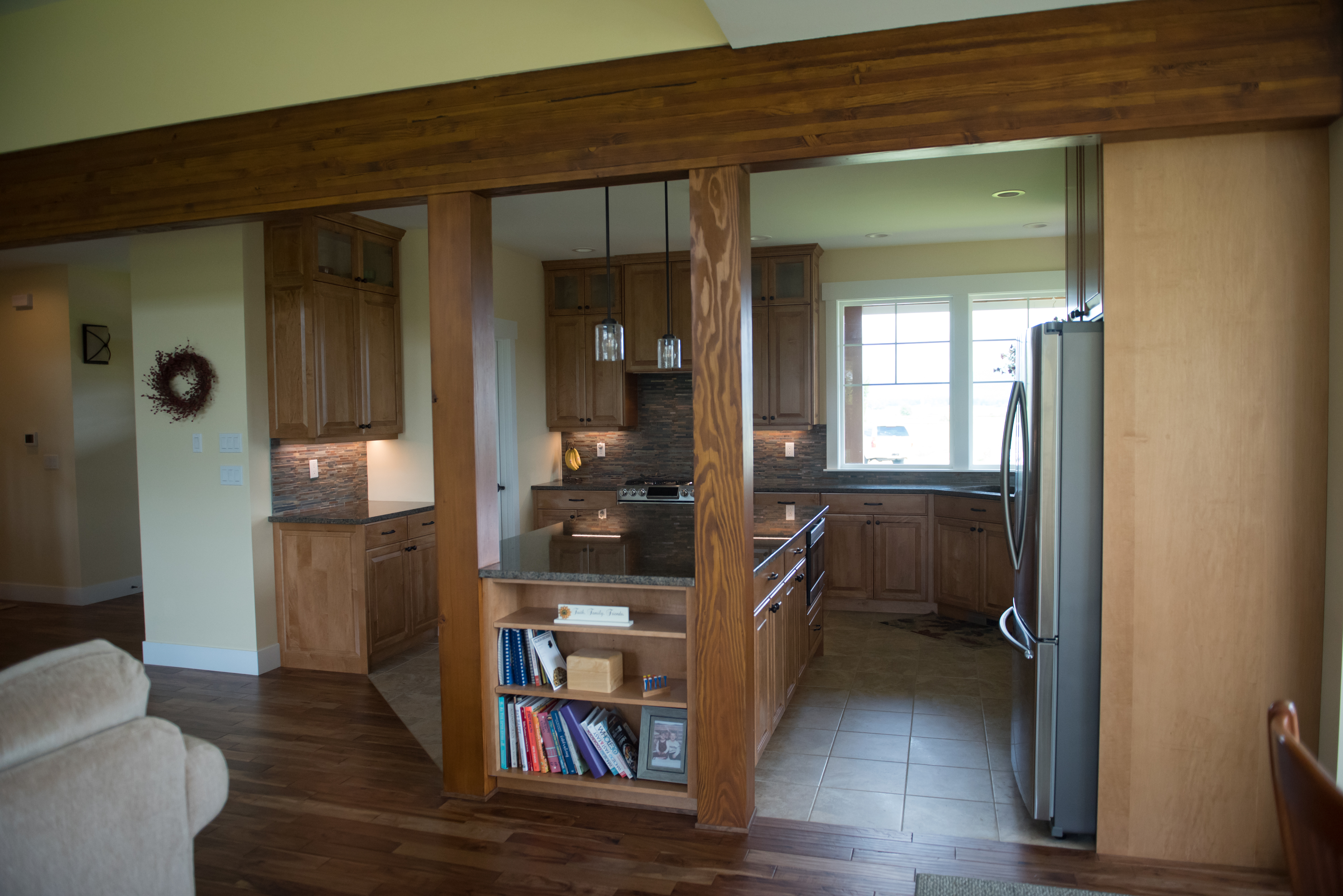 Contemporary Farmhouse 808