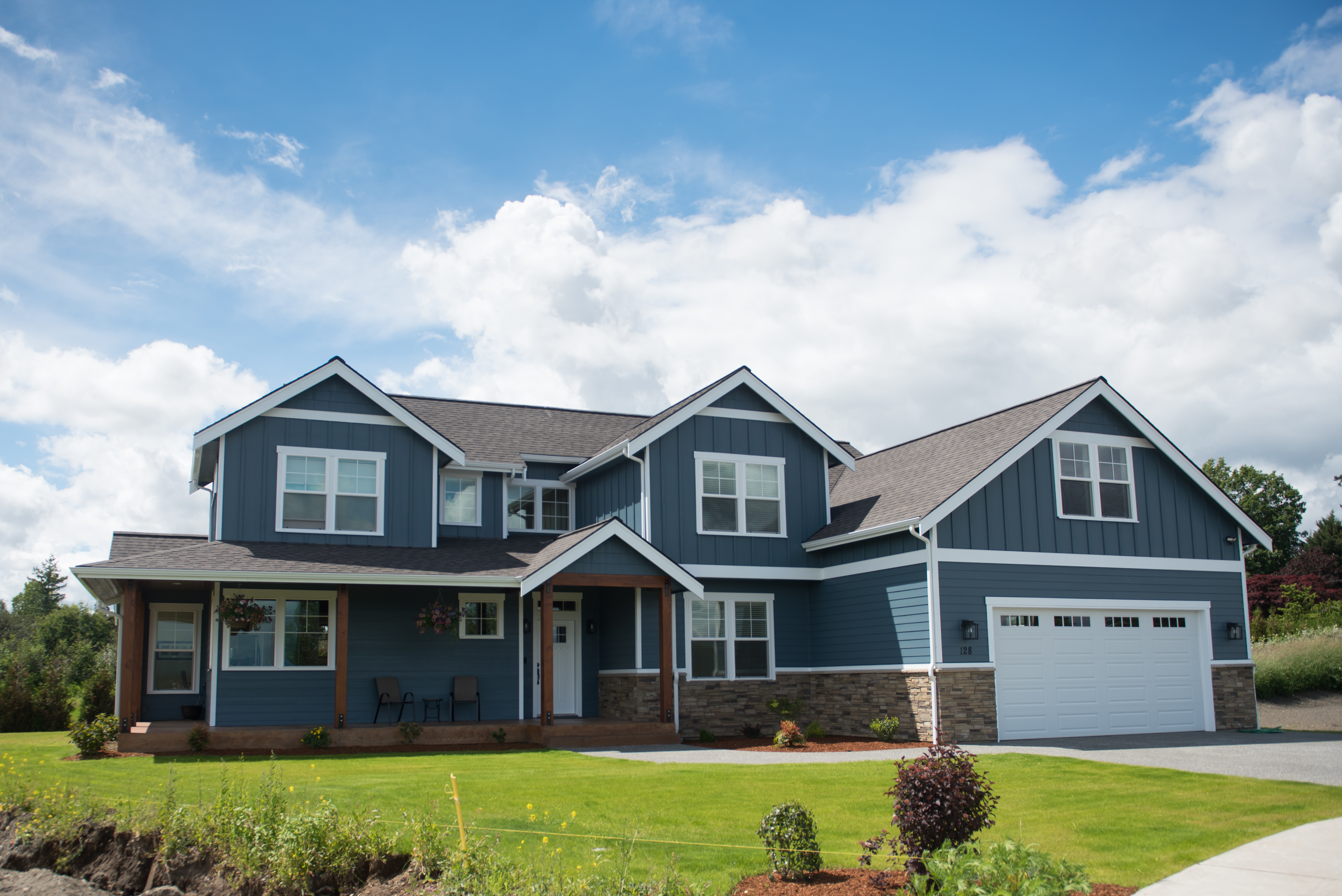 Contemporary Farmhouse 808
