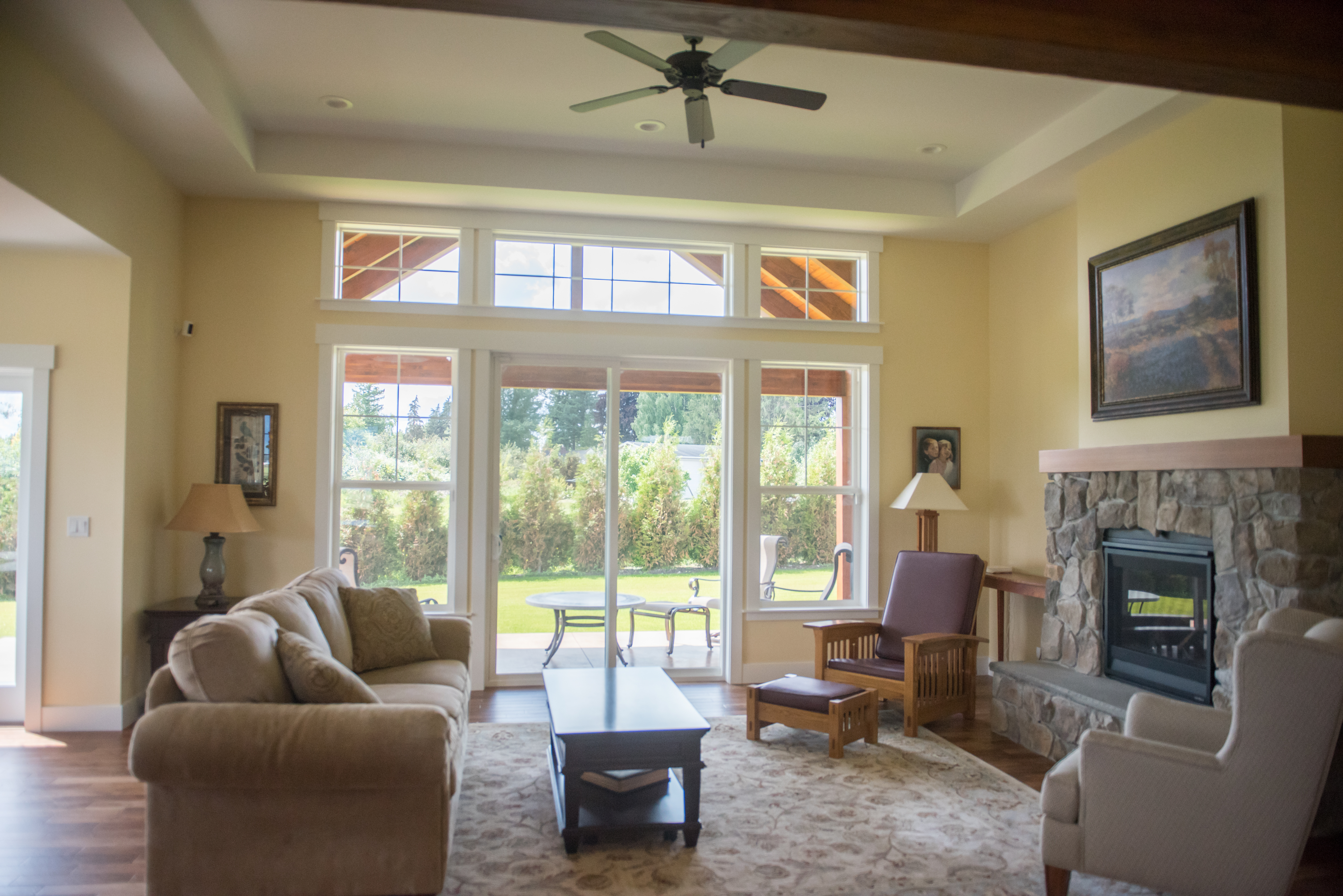 Contemporary Farmhouse 808