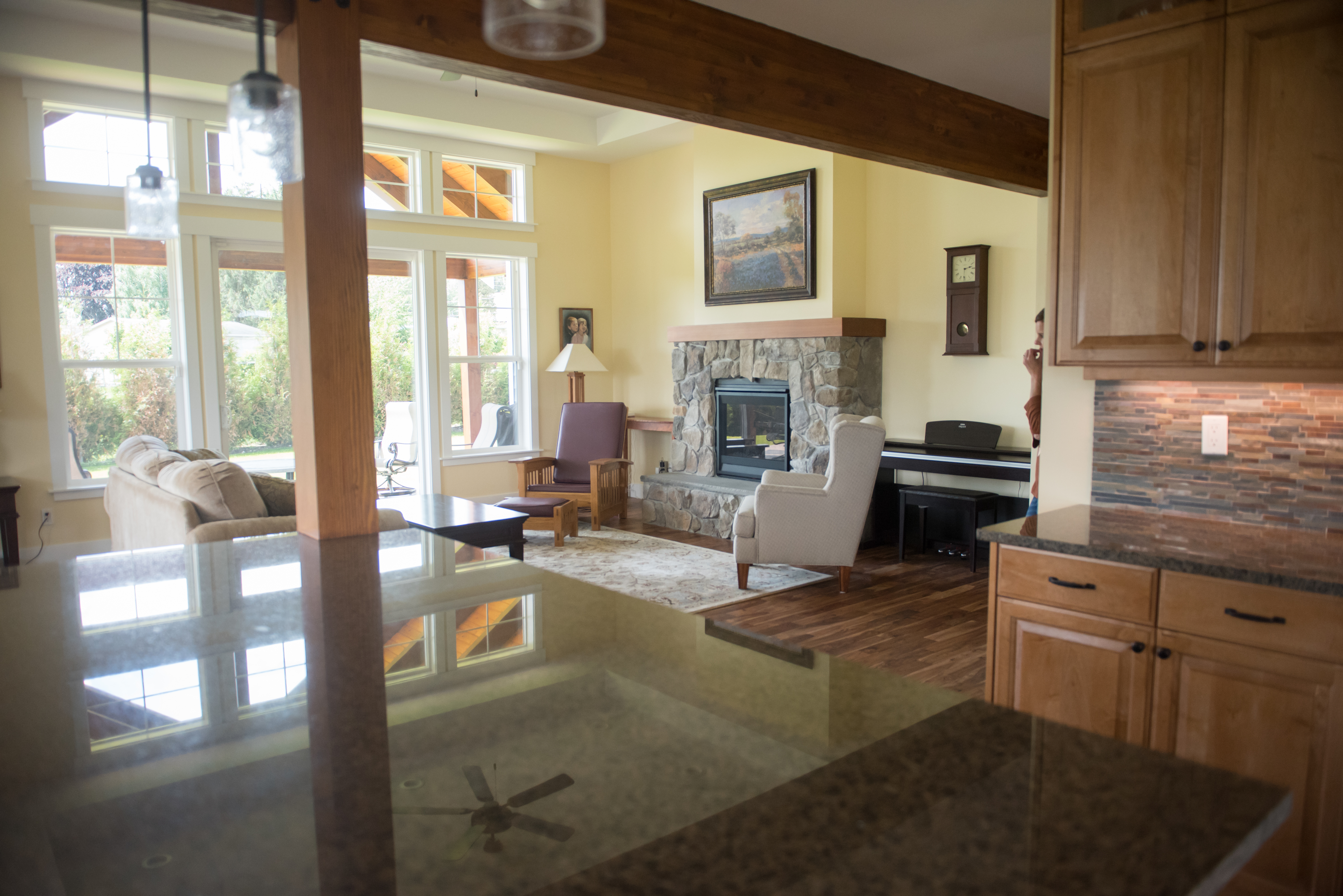 Contemporary Farmhouse 808