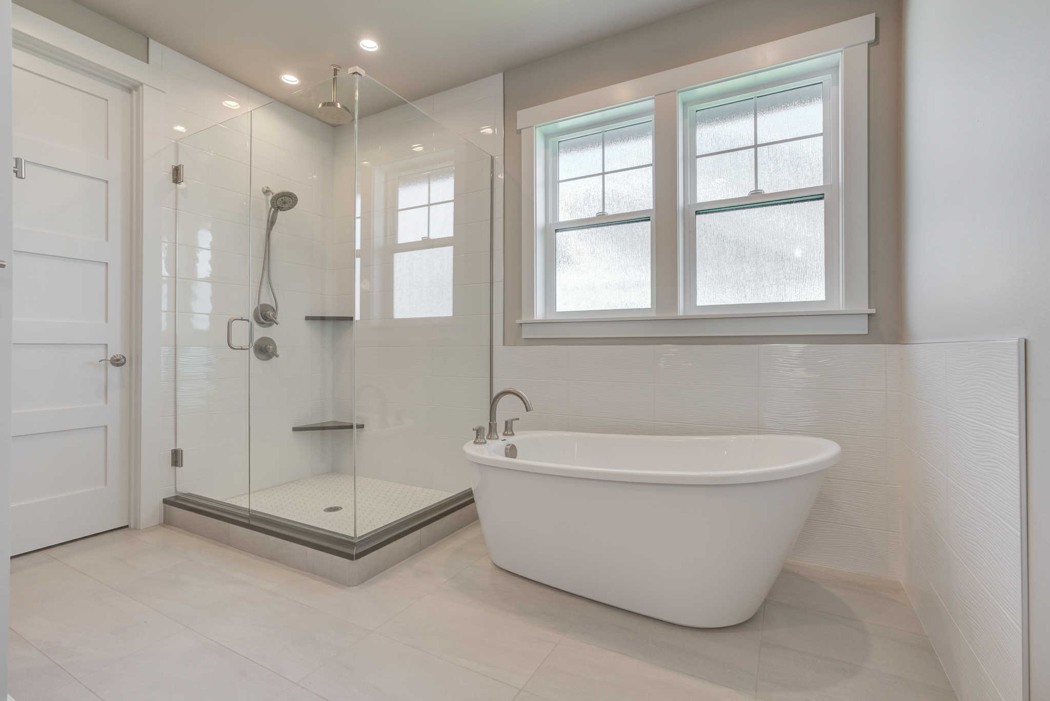 Contemporary Farmhouse 819