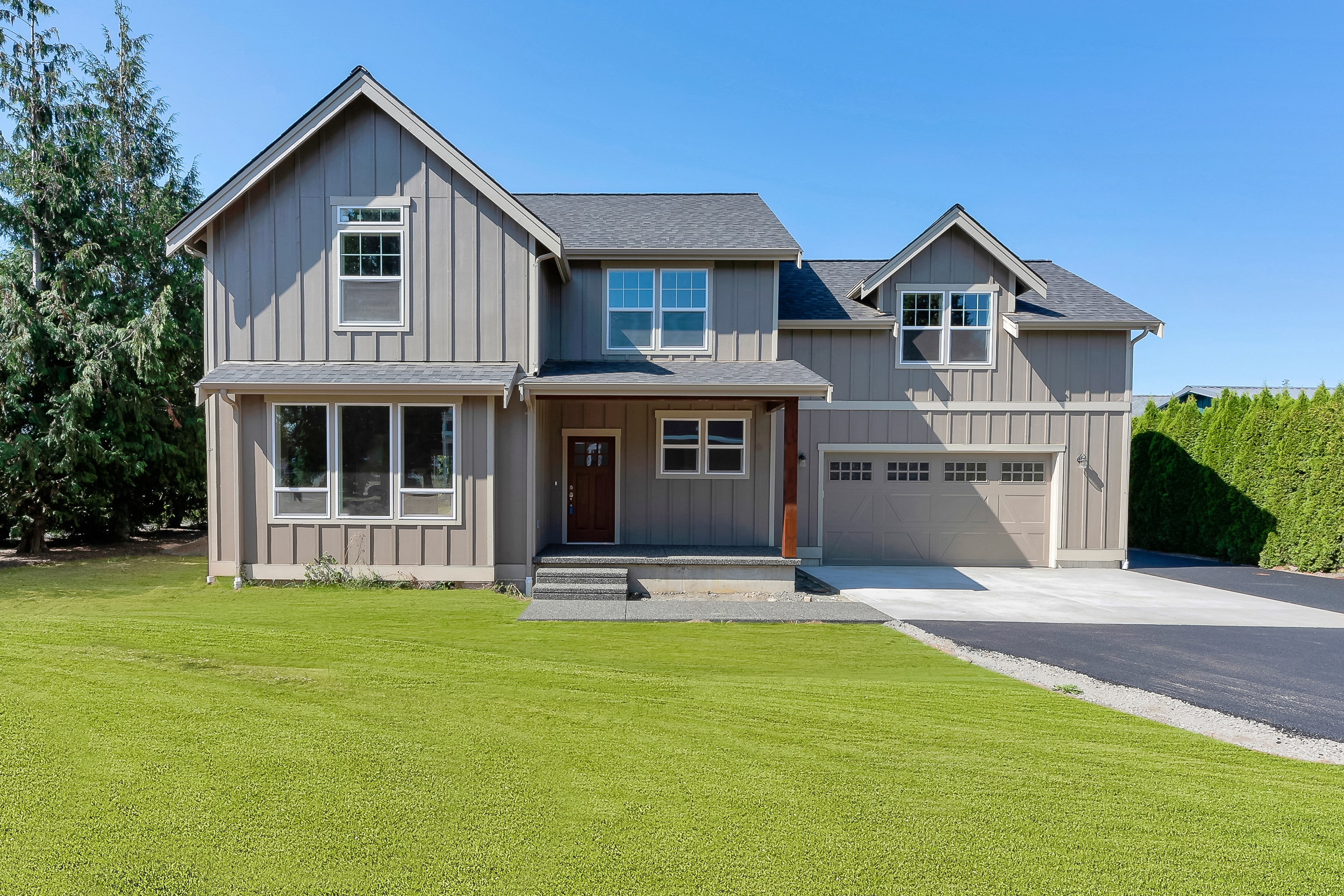 Contemporary Farmhouse 806