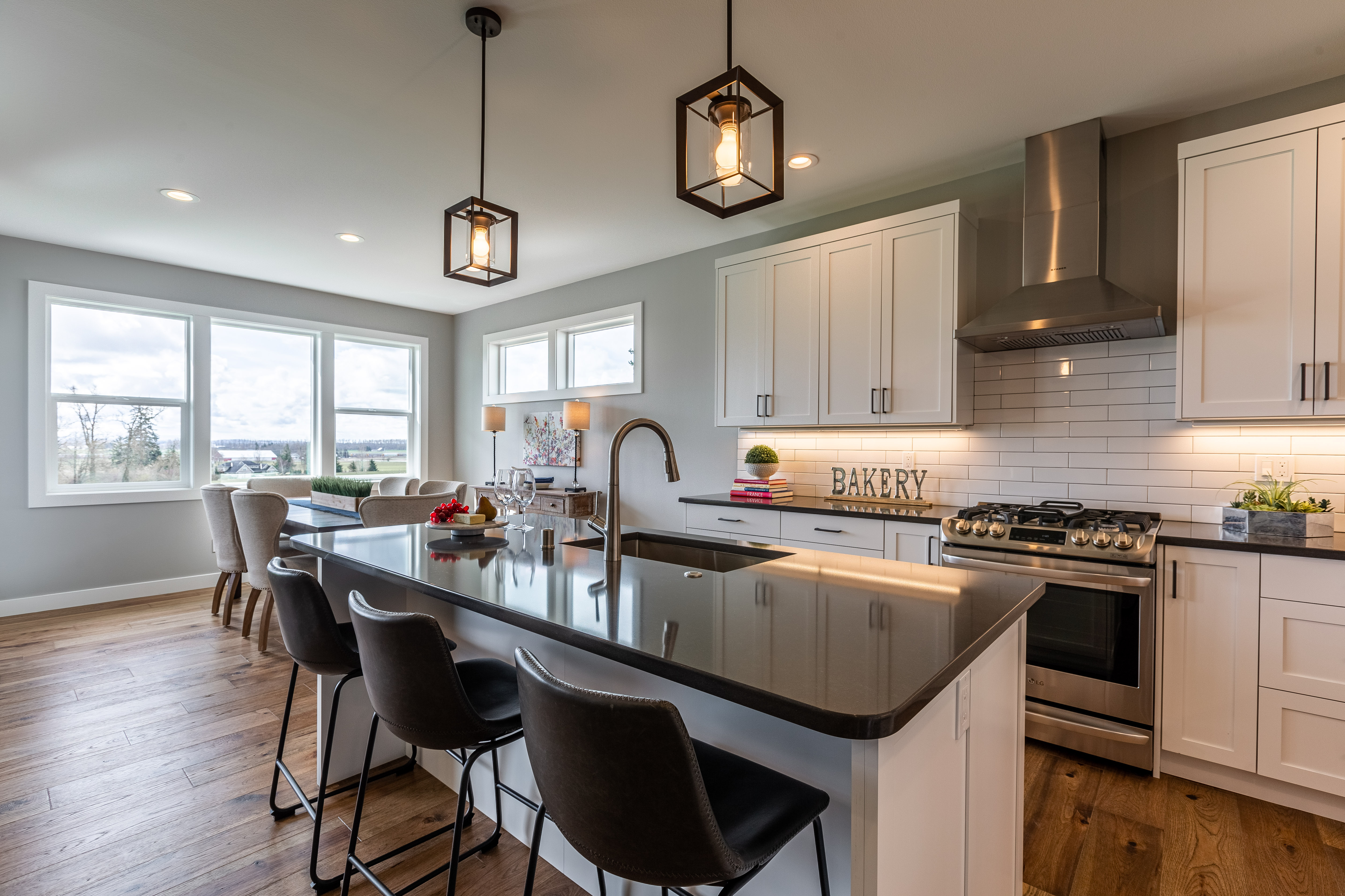Contemporary 218