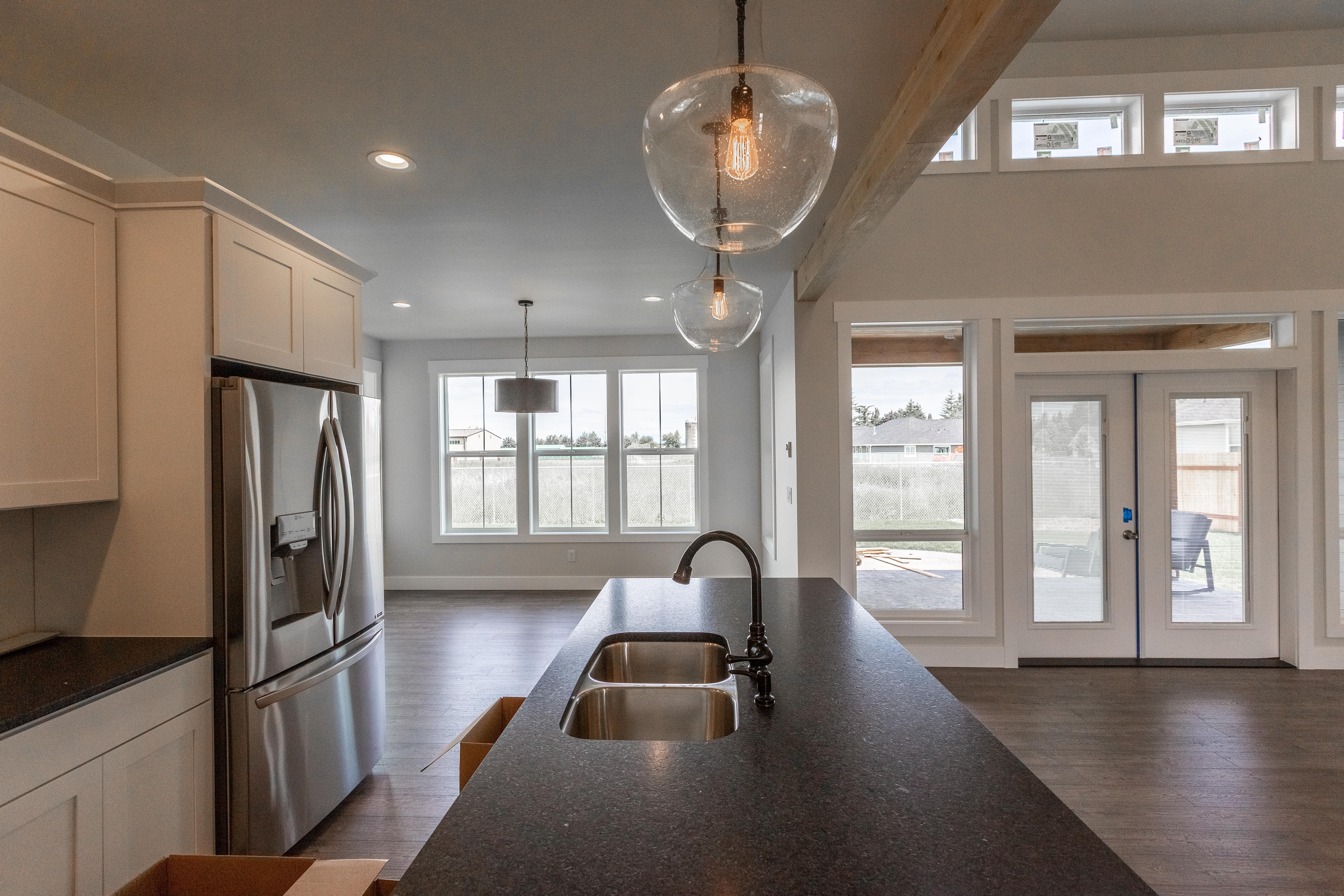 Contemporary Farmhouse 820