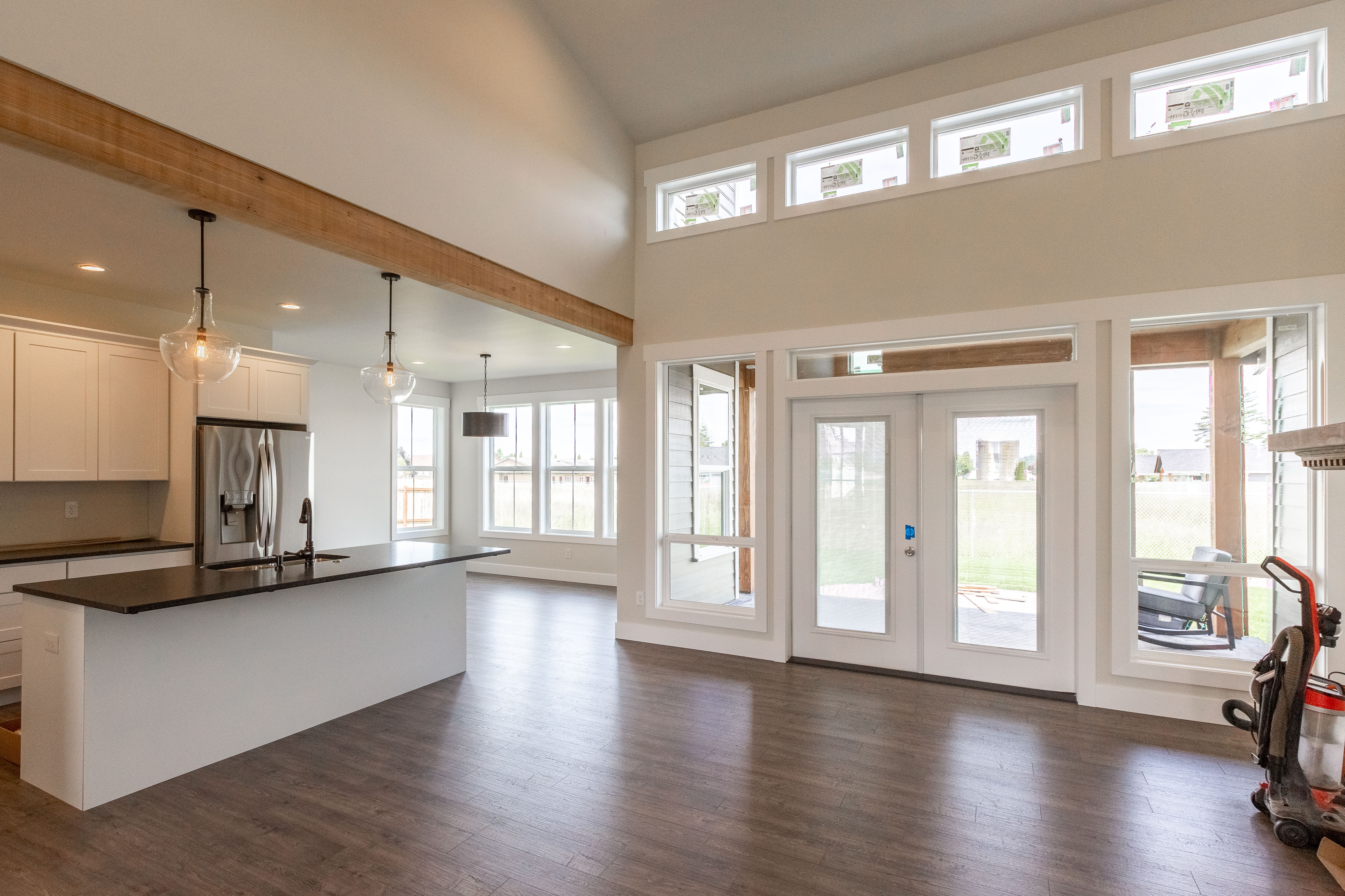 Contemporary Farmhouse 820