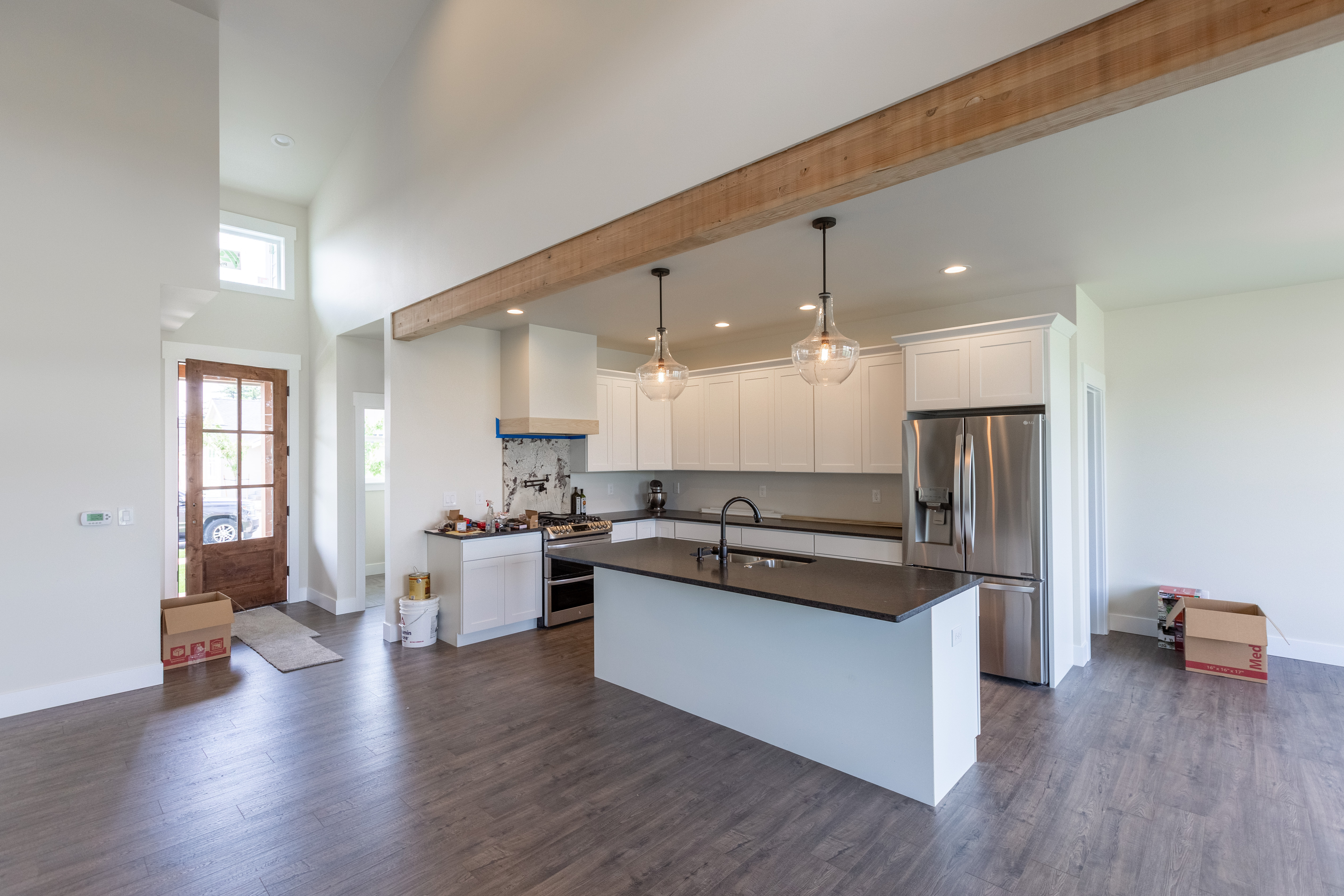 Contemporary Farmhouse 820